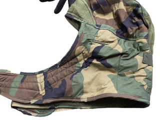 Isolierter Helm für kaltes Wetter.jpg