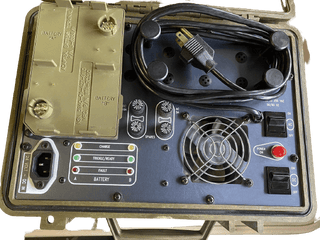 Bren-Tronics Taktisches Batterieladegerät.jpg
