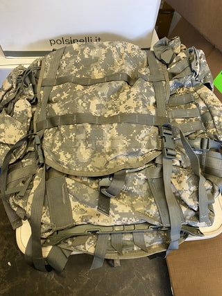 US ARMY MOLLE II GROSSER RUCKSACK UCP ACU KOMPLETT0