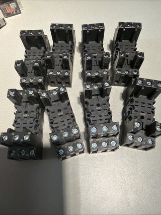 8 x Schrack Technik DIN-Schienenfassung YPT78703 für PT3x Relais, 11-polig, 10A7