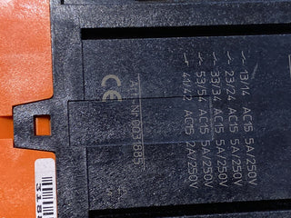DOLD SAFEMASTER BN 5983.53 – Sicherheitsrelais 230V AC8
