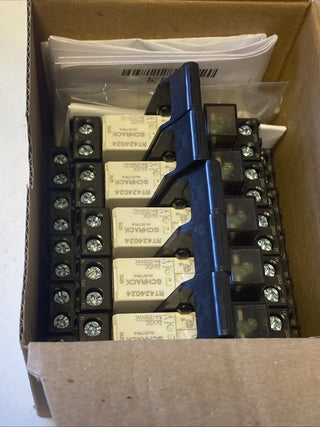 5x Siemens LZS:RT4A4L24A Steckrelais Komplettgerät1