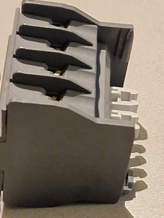 ABB CA5-22M Hilfskontaktblock 1SBN010040R1122 Hilfsschalterblock 2S/2Ö Gebraucht4