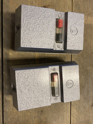 2X Elektroschaltgeräte Görlitz DDR 2