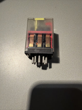 Elesta Steckrelais SKR115 A 230VAC industrial relay 147153 Industrierelais3