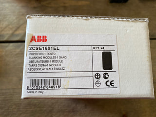 24er Set: ABB Elos 2CSE1601EL Blindabdeckung 1-modulig Grau – NEU & OVP1