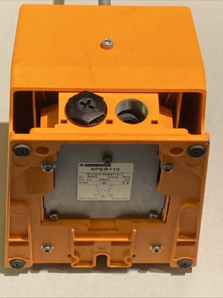 Schneider Electric XPER110 Fußschalter Harmony XPE – Metall – IP66 – NEU1