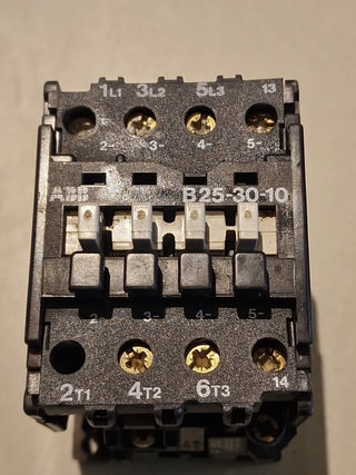 ABB B25-30-10 Leistungsschütz – 220V/230V – Gebraucht0