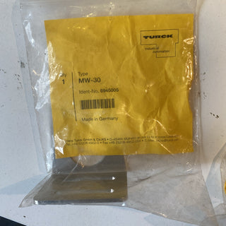 Turck MW-30 Montagewinkel für M30 Sensoren – NEU & OVP