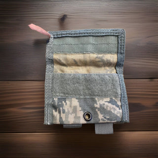 US Army Medical Handschuh Pouch ACU MOLLE geb2