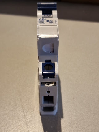 ABL Sursum 1C32UM Leitungsschutzschalter 32A C 277VAC neu3