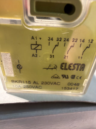 Elesta Steckrelais SKR115 A 230VAC industrial relay 147153 Industrierelais0