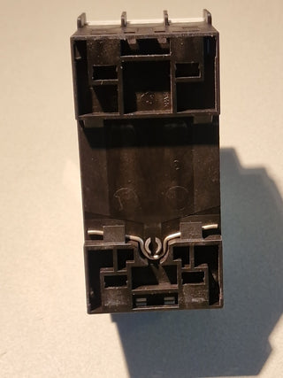 Siemens 3RV1 021-1GA10  (3RV1021-1GA10)#125