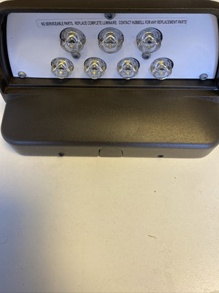 NEU Hubbell LNC-7LU-5K-4-1-PC1/PCU LED Wandleuchte Außenbereich 17W 5000K 1557lm8