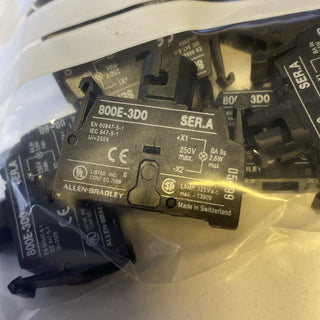 10X Allen Bradley 800E-3D0 Lichtmodul Kontaktblock 250V1