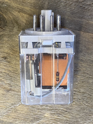 3STÜCK  RELAIS  R.I.N.A. Type 60.136