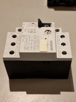 SIEMENS 3VU1300-1MF00 Motorschutzschalter1