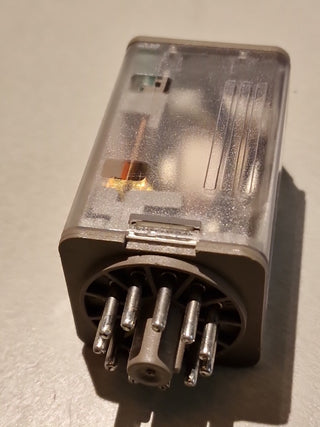 Kuhnke UF3G-24VDC Industrierelais Steckrelais 4 Wechsler 4A 24V DC Relay Gebr.3
