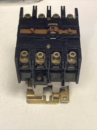 Telemecanique Schneider LC1 D80 4-polig Leistungsschütz 125A 220V AC (LC1D80004M5