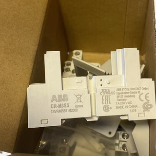 5x ABB Standardsockel CR-M3SS Relaissockel 1SVR405651R2000 Standardsockel1