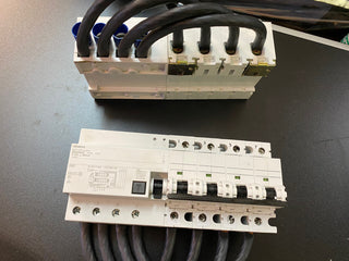 Siemens SENTRON FI/LS-Schalter (5SU1374-7AK82) - Neu, unbenutzt3