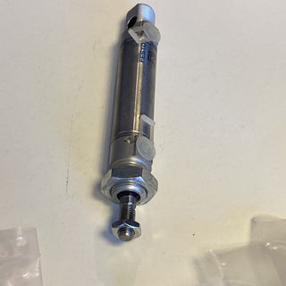 Festo DSNU-25-50-PPV-A Rundzylinder (19246) – Hub 50mm, Ø 25mm – Unbenutzt