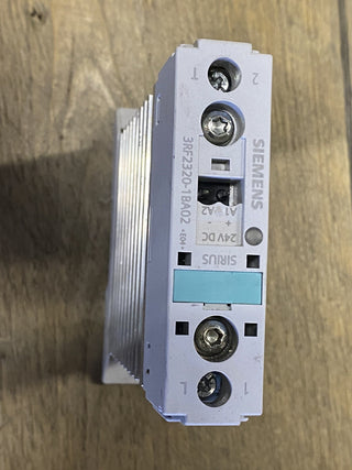 2x Siemens SIRIUS 3RF2320-1BA02 3RF2 320-1BA023