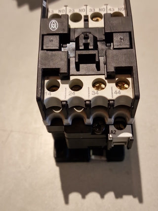 2xKlöckner Moeller DIL R 40 COIL 220V 50HZ 240V 60HZ#10