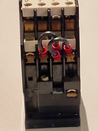Siemens 3TH 82 62-0A Schütz 6NO 2NC Spule 220V AC3