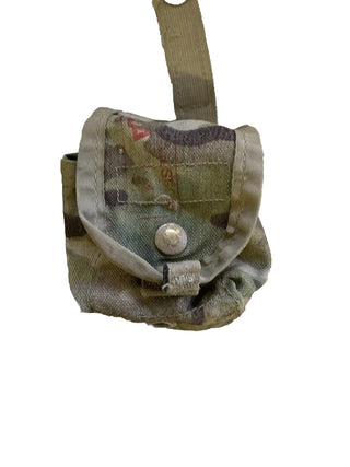MOLLE Handgranatentasche, MultiCam / OCP, NSN 8465-01-580-0697, USGI Ausgabe3