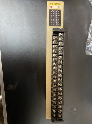 Omron C500-OC224E 3G2A5-OC224E Output Modul 250VAC geb1