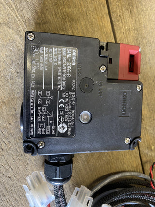 Omron D4NL-2DFG-B - Sicherheitstür-Verriegelungsschalter, 4 Öffner, IP67,4