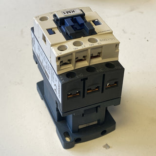 Telemecanique LC1D09P7 Leistungsschütz 230V AC TeSys Schneider Electric – TOP