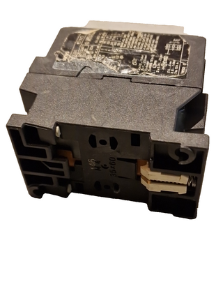 Siemens Schütz 3TF3010-0A | 3-polig | 9A | 1S (NO) Hilfskontakt | [Spulenspannun5