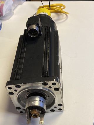 INDRAMAT MAC090B-0-PD-3-C/110-B-1/S005 +STEGMANN AG661054096X4096 SSI7