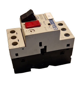 Relais TELEMECANIQUE GV2-M04 IEC 947-2, 947-4-1 690V 50/60Hz 6kV + GV2-AN11 690V3