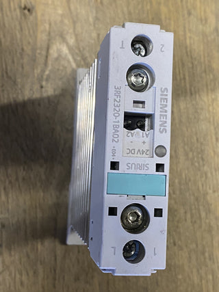 2x Siemens SIRIUS 3RF2320-1BA02 3RF2 320-1BA020