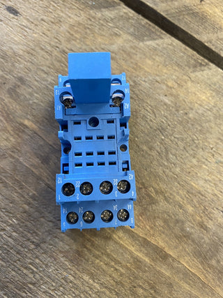 Finder 94.44.1 Relaissockel, 7 A, 300VAC, Blau, für Serie 55/851