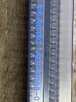 FAIRCHILD SEMICONDUCTOR ADI-0098-02, Lot von 25 Chips6