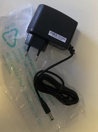 Original Moso MSP-C3000IC5.0-18W-DE Netzteil – 5V 3A – NEU0