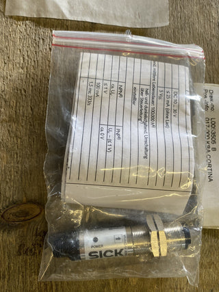 VS180-D430 Photoelectric Sensor 12-24V3