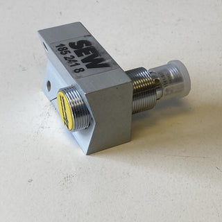 SEW Eurodrive 185 241 8 Näherungssensor + Turck Bi5U-M18-AP4X-H1141/S3312