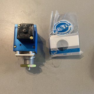 Festo VUZ-120M22 Pneumatisches Zeitverzögerungsventil (Time Delay Valve)