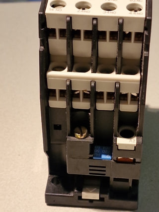 Siemens Hilfsschuetz 3TH4244-0AP0 44E 4NO 4NC 230V50Hz#91