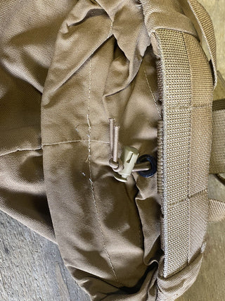 USMC COYOTE MAGAZINE DUMP POUCH, AUFROLLBAR - 8465-01-558-5130 - MOLLE - CIF15