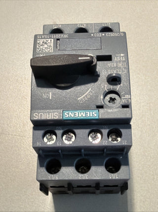 Siemens SIRIUS Leistungsschalter vom Typ 3RV2011-1GA15.1