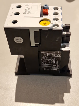 Moeller Moeller ZB32-2,4 Motorschutzrelais + ZB32-XEZ Sockel,#13