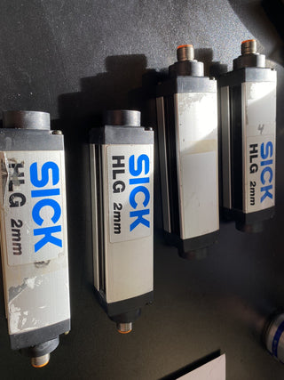 2x SICK HLGS2-050E811 (Sender) – Automatisierungs-Lichtgitter 2mm6