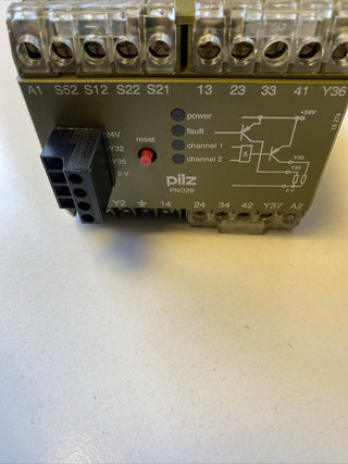 Pilz PNOZ 8 Sicherheitsschaltgerät – 24V AC – Id.-Nr. 4747709