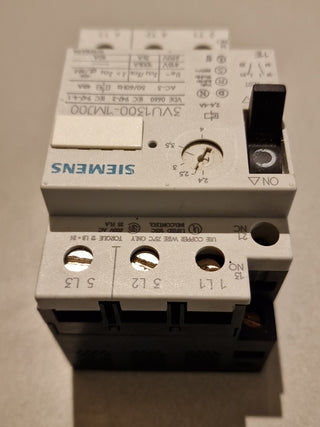 Siemens Motorschutzschalter / Leistungsschutzschalter / 2,4A-4A / 3VU1300-1MJ002